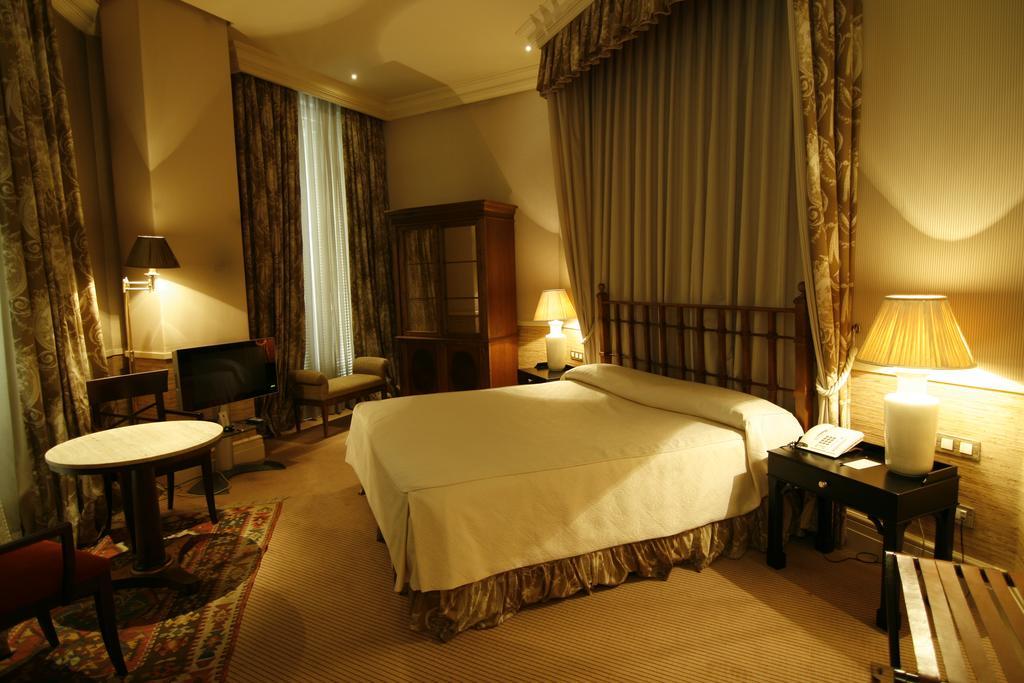 Adler Hotel - Madrid — Fotos 1